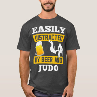 Camiseta Vintage Facilmente Distraída Por Cerveja E Judo Gi