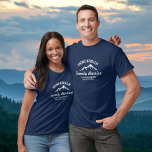 Camiseta Vintage Family Reunion Trip Legal Mountain Peaks<br><div class="desc">As montanhas estão chamando e nós devemos ir! Um design perfeito para uma reunião familiar ou viagem às montanhas com um logotipo de aparência de uma safra branca com uma legal silhueta de montanha. Personalize com 4 linhas de texto personalizado - Seu nome, "Reunião Familiar", "Viagem Familiar", local, data etc....</div>