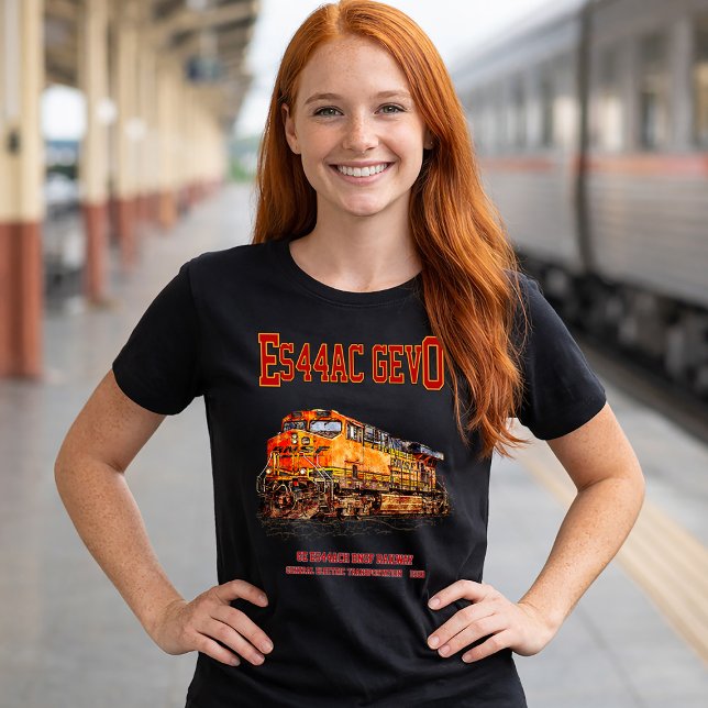 Camiseta Vintage GE ES44AC GEVO Locomotive Diesel (Vintage GE ES44AC GEVO Diesel Locomotive. Womens Basic T-Shirt)