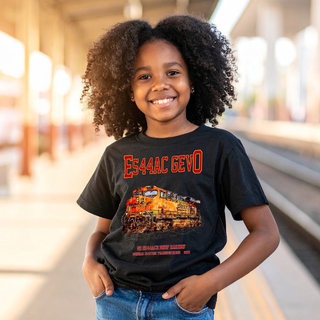 Camiseta Vintage GE ES44AC GEVO Locomotive Diesel (Vintage GE ES44AC GEVO Diesel Locomotive. Girl Basic T-Shirt)