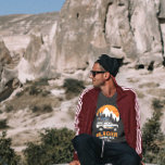 Camiseta Vintage Glacier National Park Road Trip Montana<br><div class="desc">Vintage design Glacier National Park Road Trip Montana. design de roupa de excelente de roupa de para pessoas que adoram acampar ao ar livre, acampamento, caminhoneiro, caminhada, viagem de estrada, Viagem de família, viagem de verão. Uma ilustração de viagem de excelente com estilo antigo também faz uma ideia de presente...</div>