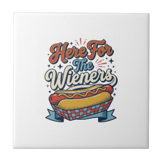 Camiseta Vintage Hot Dog Here For The Wieners_1