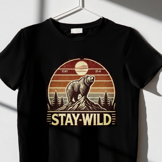 Camiseta vintage montanhas T-Shirt (Criador carregado)