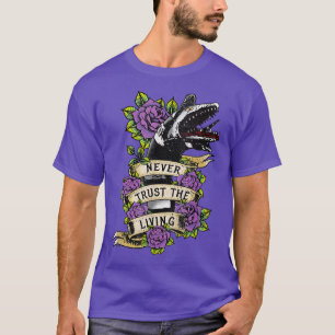 Camiseta Vintage Nunca Confie Nos Vivos