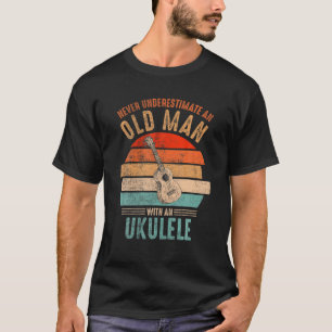 Camiseta Vintage Nunca Subestima Um Velho Com Uku