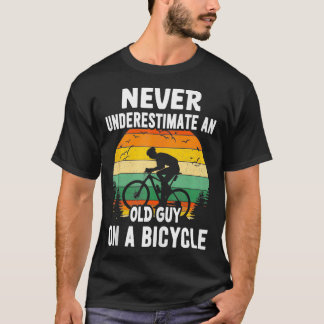 Camiseta Vintage Nunca Subestima Uma Cara Antiga Em Uma Bic