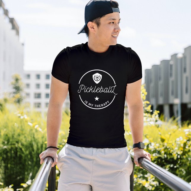 Camiseta Vintage Quotes Club Pickleball É Minha Terapia (Vintage Quotes Club Team Pickleball Is My Therapy T-Shirt)