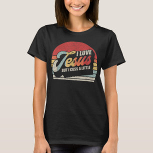 Camiseta Vintage Retro Eu Amo Jesus Mas Eu Cuido Um Pequeno