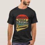 Camiseta Vintage Retro January 2004 18Th Birthday Gifts 18<br><div class="desc">Perfect 18th Birthday Gift Ideas for Men / Women. This January 2004 18th birthday shirt makes a great gift idea for 18th birthday. 18 years old awesome vintage for dad, father, mom, mother, adult, mama, grandma, grandpa, papa, uncle, papaw, pops, pepaw. 18th Birthday party shirt. This vintage January 2004 t-shirt...</div>