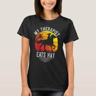 Camiseta Vintage Retro Sunset My Therapist Eats Hay   Horse