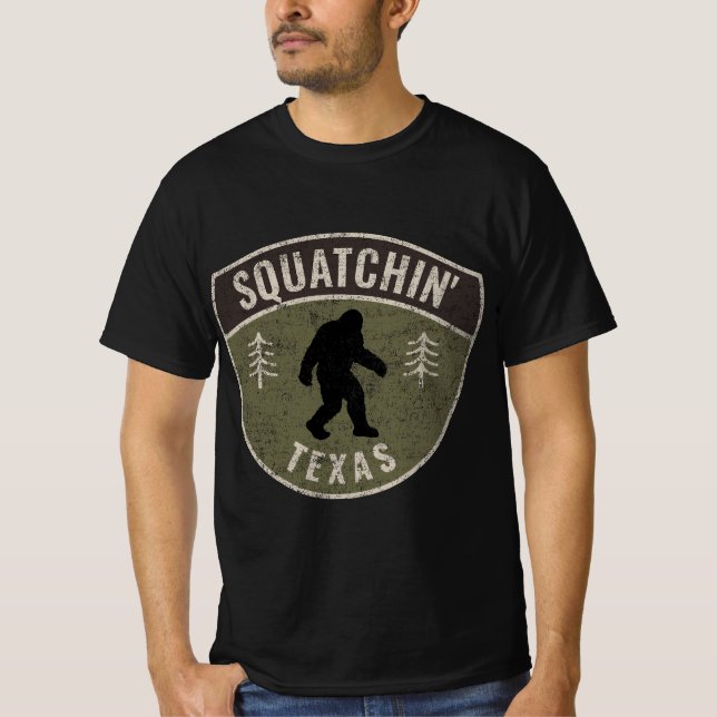 Camiseta Vintage Sasquatch Squatchin' Texas Big Foot Huntin (Frente)