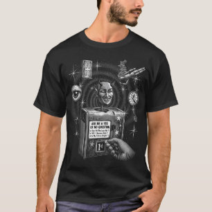 Camiseta Vintage Sci-Fi Máquina do Diabo da Sorte