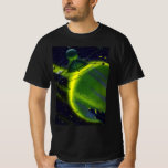 Camiseta Vintage Science Fiction Green Planet w Spaceship<br><div class="desc">Ilustração vintage: planetas futuristas de ficção científica e imagem espacial. Uma espaçonave voando ao redor da atmosfera de um planeta verde neon com muitos asteroides e estrelas no céu no futuro. Um clássico design de quadrinhos retrô de ficção científica.</div>