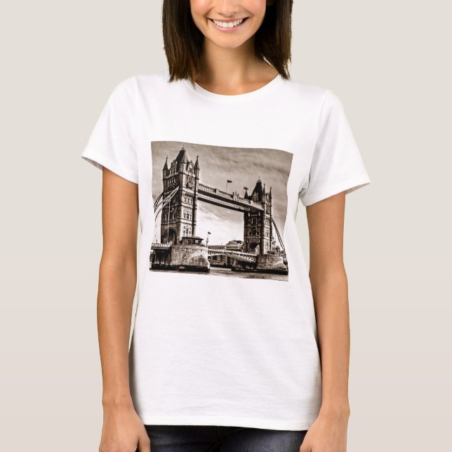 Camiseta Vintage Sepia London Tower Bridge (Frente)