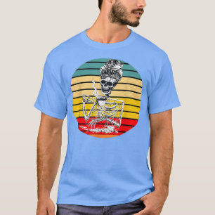 Camiseta Vintage Skeleton Bebendo Café Lover Retro Engraçad