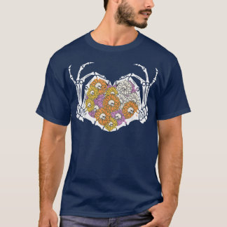 Camiseta Vintage Skeleton Hand Heart Flower Costume Engraça