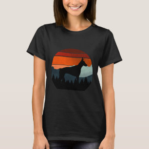 Camiseta Vintage Sky Mounts Wilderness Doberman Pinscher