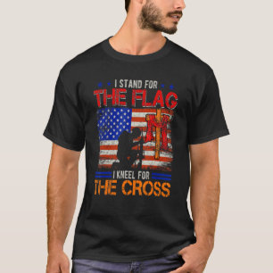 Camiseta Vintage Stand For Flag Kneel For The Cross Pro