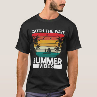 Camiseta Vintage Surfer Retro Surfing Beach Summer Vacation