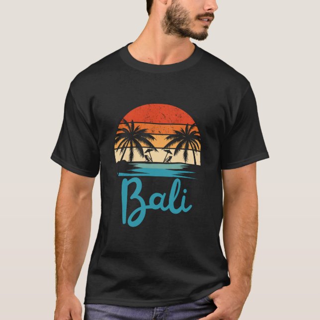 Camiseta Vintage Surfing Bali Beach Indonésia (Frente)