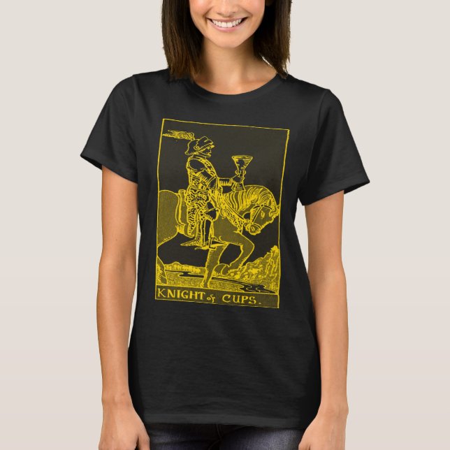 CAMISETA VINTAGE TAROT CARD CUPS KNIGHT (Frente)