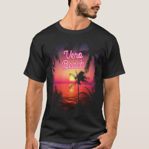 Camiseta Vintage Vero Beach Flórida Palmeiras FL Luzes Rosa