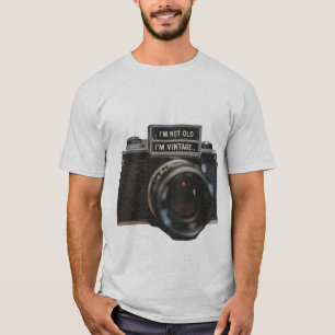 Camiseta Vintage Vibes Tee: "Não sou Velho, sou Vintage