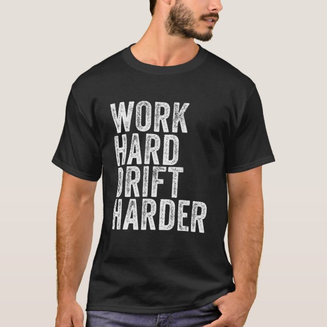 Camiseta Vintagem Engraçada Com O Duro De Trabalho (Frente)