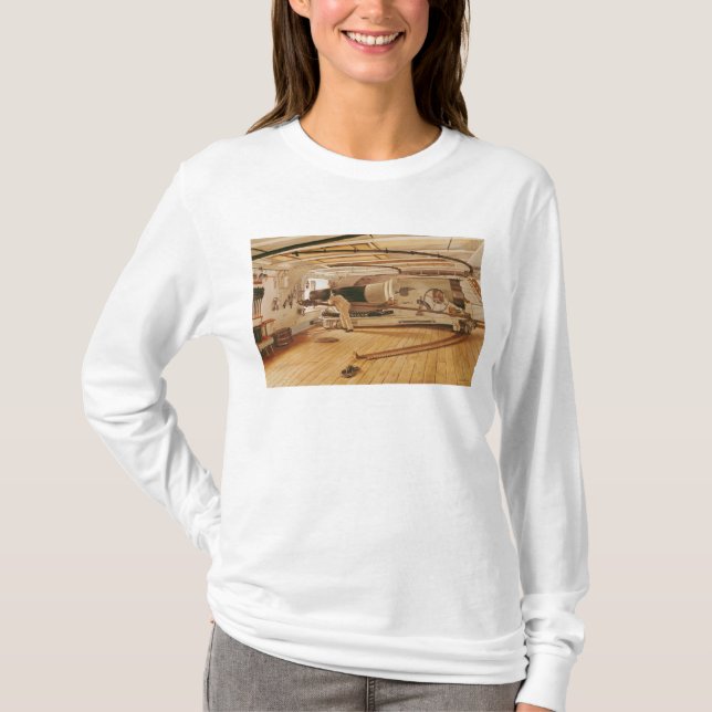 Camiseta Vinte e sete canhões da libra em uma navio de (Frente)