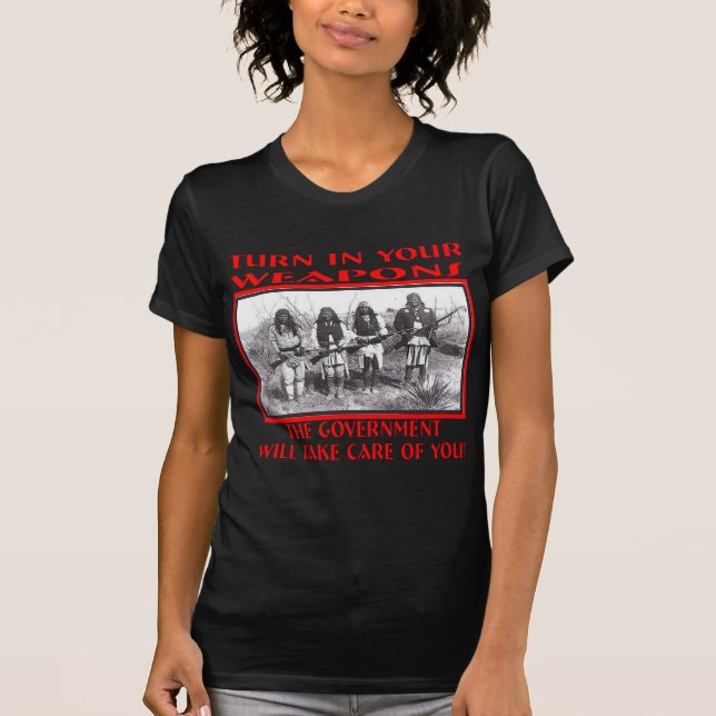 Camiseta Vire Suas Armas O Governo Vai Cuidar (Frente)