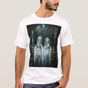 Camiseta Visitantes com Capa de Prata – Caverna de Contato