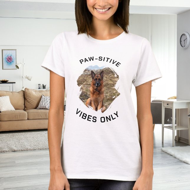 Camiseta Visíveis em forma de pata somente foto de cão (Criador carregado)
