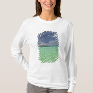 Camiseta Vista da Ilha Funadoo a partir de Funadovilligilli
