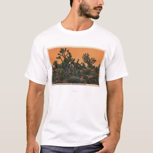 Camiseta Vista de árvores da mandioca no deserto do Mohave (Frente)