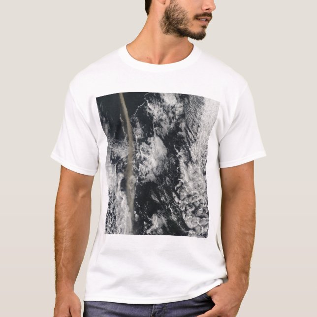 Camiseta Vista de satélite de uma pluma de cinzas (Frente)