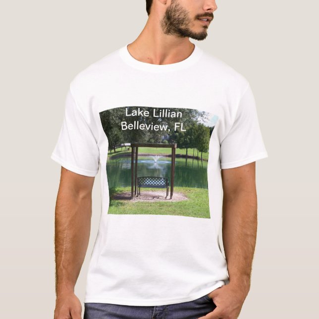 Camiseta Vista de um lago pequeno da cidade (Frente)