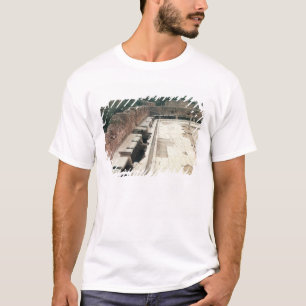 Camiseta Vista de um lavabos comunal