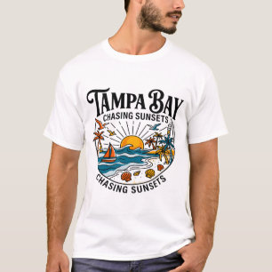 Camiseta Vista do pôr do sol na costa da Baía de Tampa na F