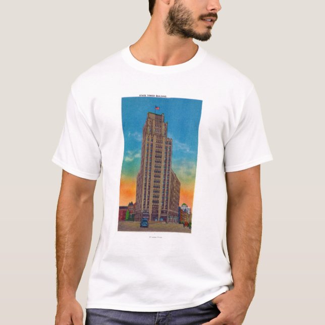 Camiseta Vista exterior da construção da torre do estado (Frente)