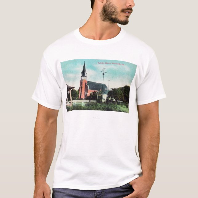 Camiseta Vista exterior de uma igreja Católica (Frente)