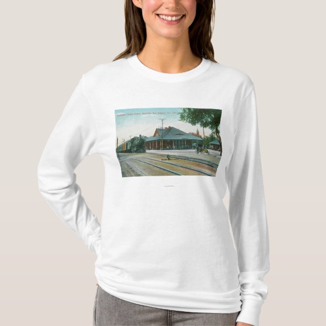 Camiseta Vista exterior do depósito pacífico do sul (Frente)