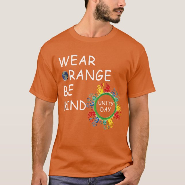 Camiseta vista laranja seja gentil dia de unidade (Frente)