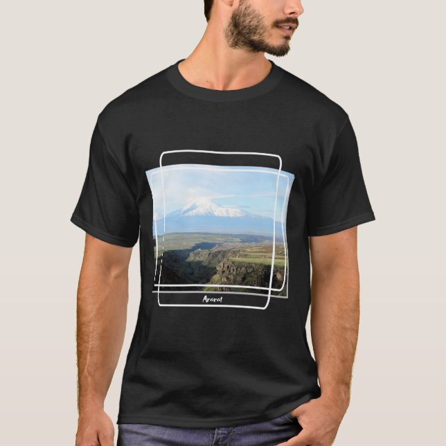 Camiseta Vista na montanha Ararat do lado armênio (Frente)