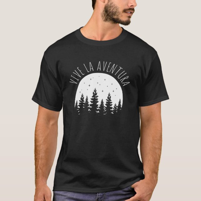 Camiseta Vive La Aventura Adventurer Traveling Camp Moonlig (Frente)