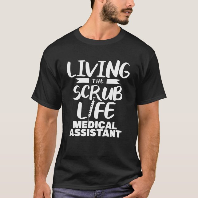 Camiseta Vivendo O Assistente Médico Da Vida Escrupulosa (Frente)