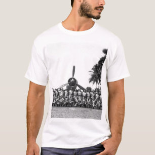 Camiseta VMF-214 na imagem strip_War do lutador da baía da