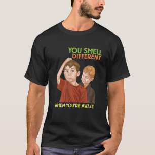 Camiseta Você Cheira Diferente Sarcástico - Meme Irônico