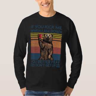 Camiseta Você Me Chuta Quando Estou Para Baixo Você Rezar M