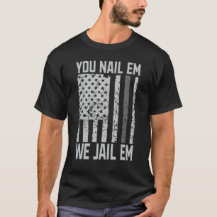 Camiseta Você me prende... nós nos invejamos, oficial de co