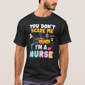 Camiseta Você Não Me Assusta Eu Sou Uma Enfermeira O Hallow